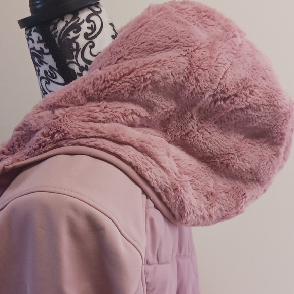 Reebok - Picture 6 of 6